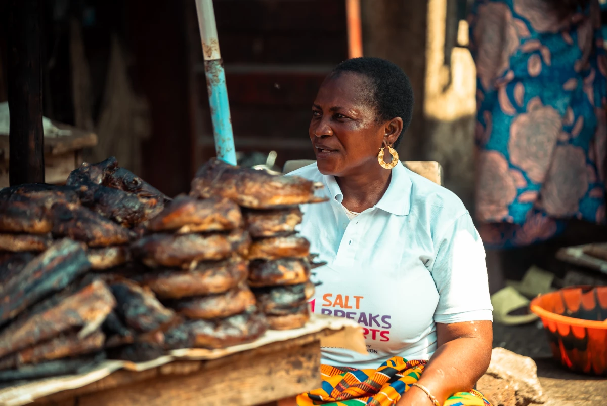 The project enlists vendors at six Freetown markets.